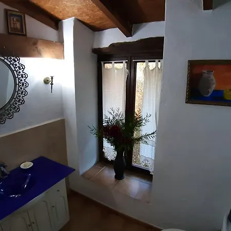 4 Bedrooms House With Terrace And Wifi At *