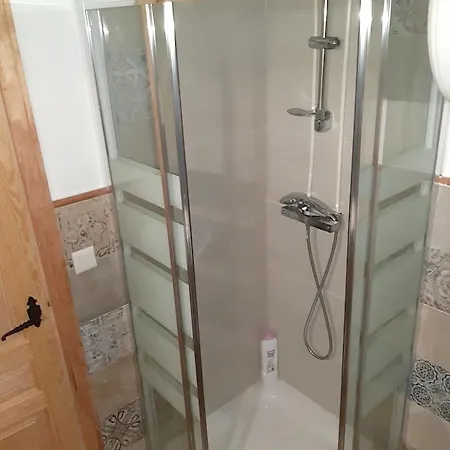 4 Bedrooms House With Terrace And Wifi At *
