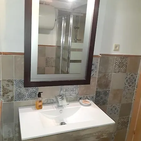 Дом отдыха 4 Bedrooms House With Terrace And Wifi At