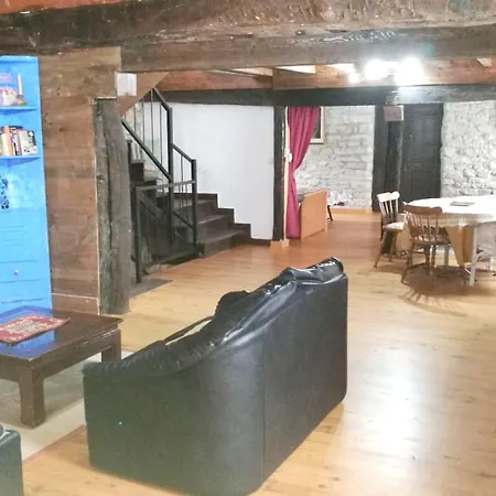 4 Bedrooms House With Terrace And Wifi At