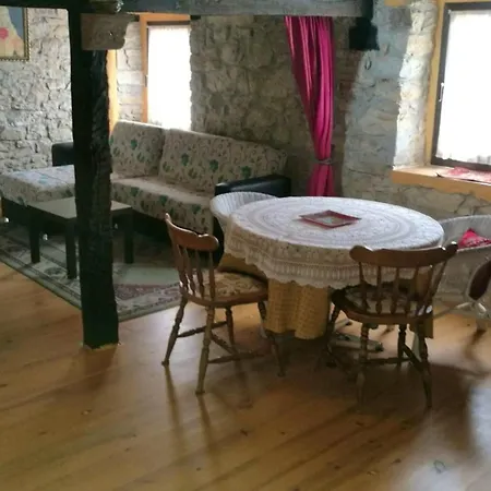 Дом отдыха 4 Bedrooms House With Terrace And Wifi At Ампуэро